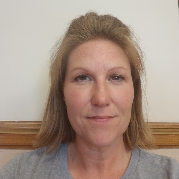 Meet your Posher, Holly - Picture 1 of 1